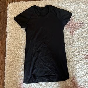lululemon Swiftly 2.0 shirt